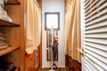 Apartamento para alugar com 167m², 3 quartos e 2 vagasCloset da Suíte