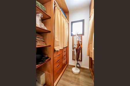 Apartamento para alugar com 167m², 3 quartos e 2 vagasCloset da Suíte