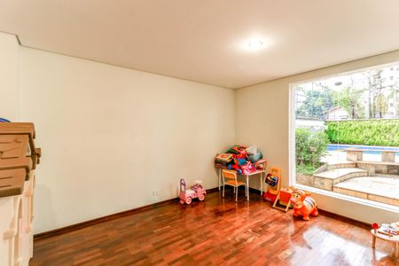 Apartamento para alugar com 167m², 3 quartos e 2 vagasÁrea comum - Brinquedoteca