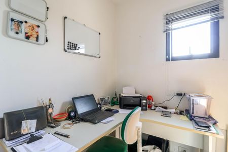 Apartamento para alugar com 167m², 3 quartos e 2 vagasQuarto de Serviço