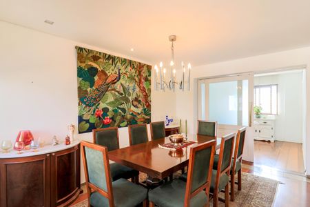 Apartamento para alugar com 167m², 3 quartos e 2 vagasSala