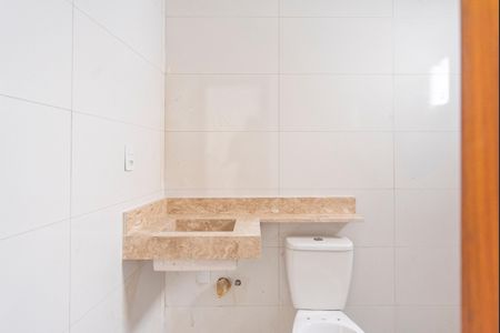 Casa à venda com 77m², 3 quartos e 2 vagas Casa à venda com 77m², 3 quartos e 2 vagasBanheiro da Suíte