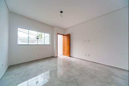 Casa à venda com 77m², 3 quartos e 2 vagas Casa à venda com 77m², 3 quartos e 2 vagasSala