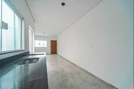 Casa à venda com 77m², 3 quartos e 2 vagas Casa à venda com 77m², 3 quartos e 2 vagasCozinha