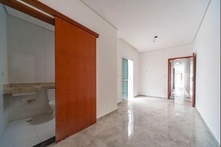 Casa à venda com 77m², 3 quartos e 2 vagas Casa à venda com 77m², 3 quartos e 2 vagasSuíte