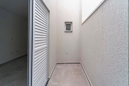 Casa à venda com 77m², 3 quartos e 2 vagas Casa à venda com 77m², 3 quartos e 2 vagasVaranda da Suíte