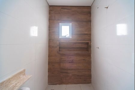 Casa à venda com 77m², 3 quartos e 2 vagas Casa à venda com 77m², 3 quartos e 2 vagasBanheiro da Suíte