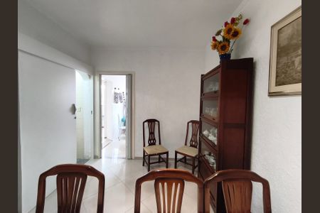 Casa de condomínio à venda com 250m², 4 quartos e 3 vagasSala de Jantar