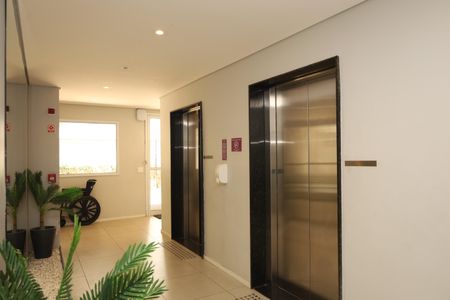 Apartamento à venda com 37m², 2 quartos e sem vagaÁrea comum - Saguão do prédio