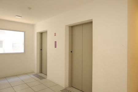 Apartamento à venda com 37m², 2 quartos e sem vagaÁrea comum - Saguão do andar