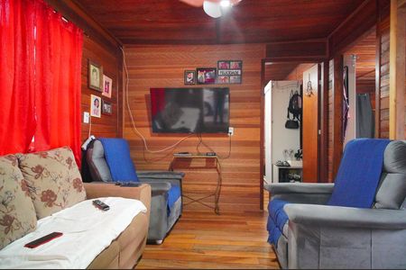 Casa à venda com 165m², 3 quartos e 2 vagasSala