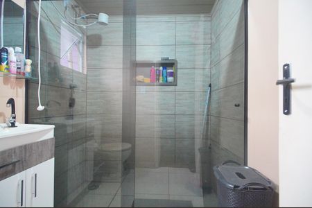 Casa à venda com 165m², 3 quartos e 2 vagasBanheiro