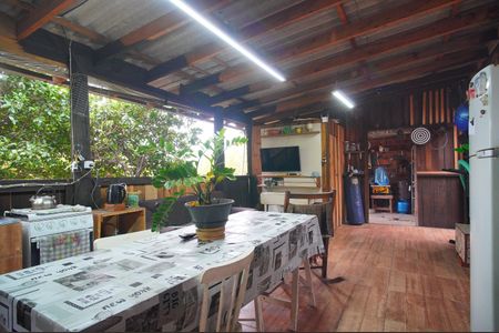 Casa à venda com 165m², 3 quartos e 2 vagasEspaço Gourmet