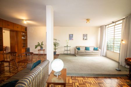 Sala de casa à venda com 5 quartos, 206m² em Campo Belo, São Paulo