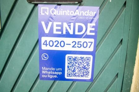 Casa à venda com 206m², 5 quartos e 3 vagasPlaquinha 