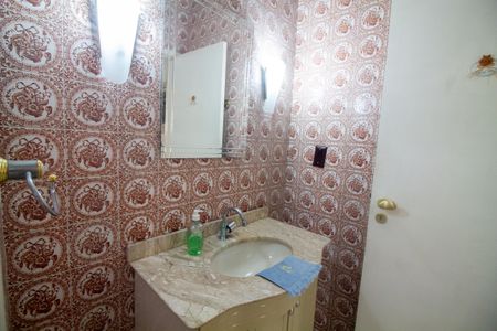 Casa à venda com 206m², 5 quartos e 3 vagasLavabo