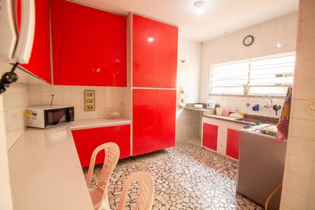 Casa à venda com 206m², 5 quartos e 3 vagasCozinha