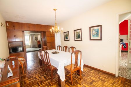 Casa à venda com 206m², 5 quartos e 3 vagasSala de Jantar
