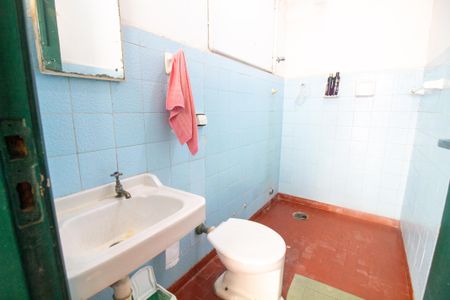 Casa à venda com 206m², 5 quartos e 3 vagasBanheiro de Serviço