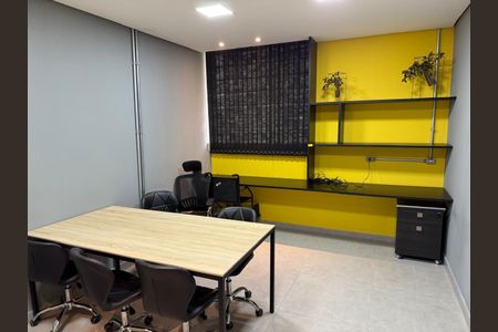 Apartamento à venda com 140m², 4 quartos e 2 vagasOffice