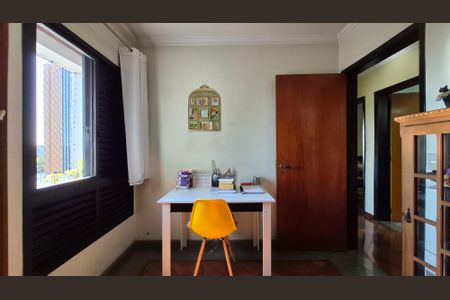 Apartamento à venda com 140m², 4 quartos e 2 vagasQuarto 1