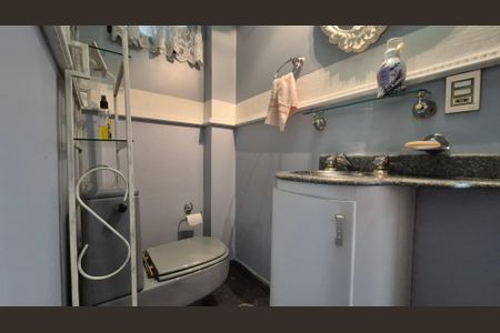 Apartamento à venda com 140m², 4 quartos e 2 vagasLavabo