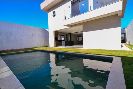 Casa de condomínio para alugar com 358m², 4 quartos e 4 vagasÁrea externa - Piscina