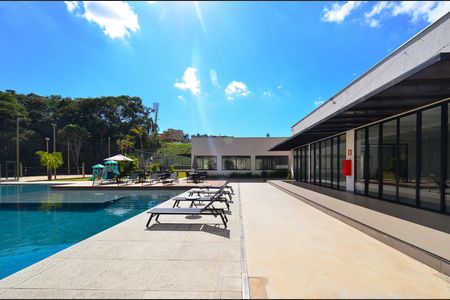 Casa de condomínio para alugar com 358m², 4 quartos e 4 vagasÁrea comum - Piscina