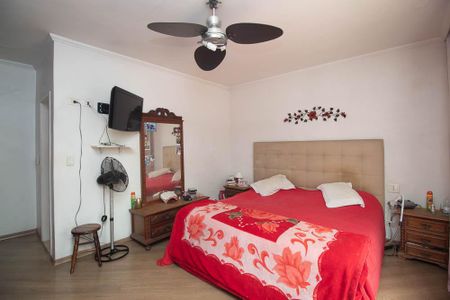 Casa para alugar com 320m², 5 quartos e 6 vagasSuíte