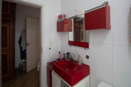 Casa para alugar com 320m², 5 quartos e 6 vagasBanheiro da Suíte