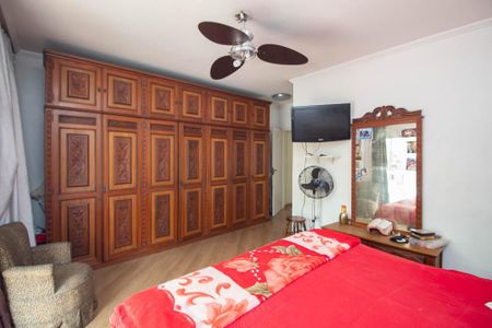 Casa para alugar com 320m², 5 quartos e 6 vagasSuíte