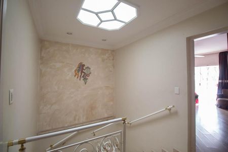 Casa para alugar com 320m², 5 quartos e 6 vagasCorredor