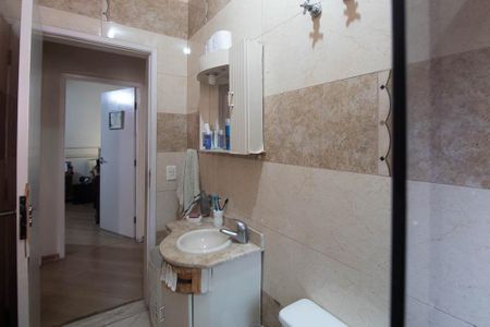 Casa para alugar com 320m², 5 quartos e 6 vagasBanheiro Social