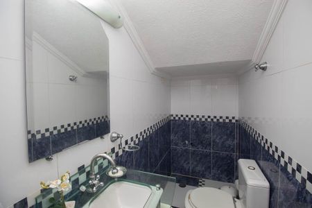 Casa para alugar com 320m², 5 quartos e 6 vagasLavabo