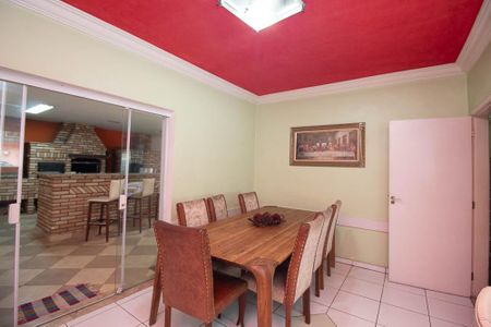 Casa para alugar com 320m², 5 quartos e 6 vagasCopa