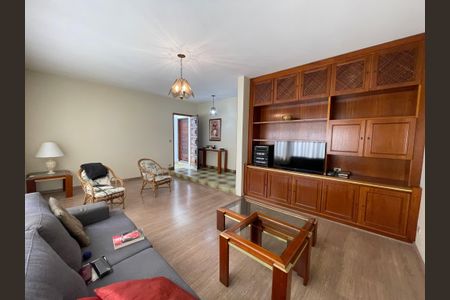 Sala de casa à venda com 3 quartos, 243m² em Jaguaré, São Paulo