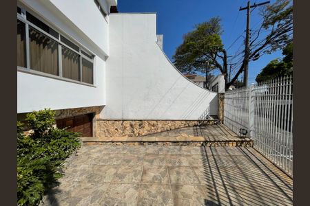 Casa à venda com 243m², 3 quartos e 7 vagasGaragem