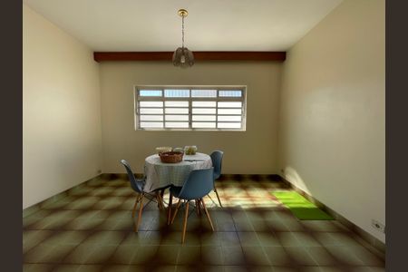 Casa à venda com 243m², 3 quartos e 7 vagasCopa