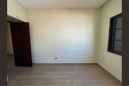 Casa à venda com 243m², 3 quartos e 7 vagasQuarto 3