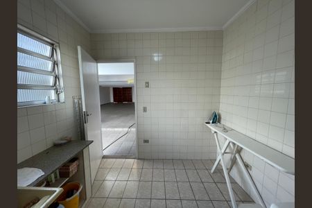 Casa à venda com 243m², 3 quartos e 7 vagasÁrea de Serviço