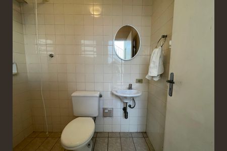 Casa à venda com 243m², 3 quartos e 7 vagasBanheiro Social 2