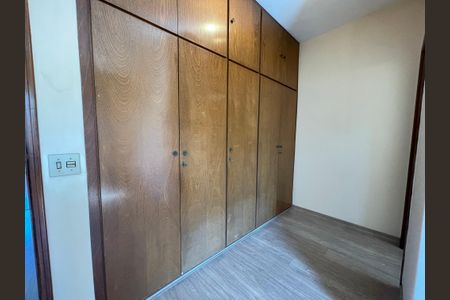 Casa à venda com 243m², 3 quartos e 7 vagasSuíte