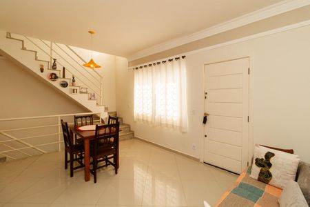 Sala de casa de condomínio à venda com 3 quartos, 152m² em Vila Isolina Mazzei, São Paulo