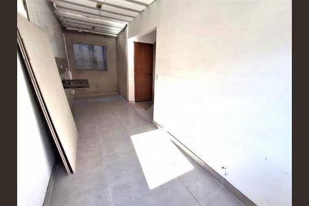 Apartamento à venda com 2 quartos, 36m² em São Lucas, São Paulo