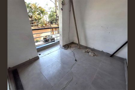 Apartamento à venda com 2 quartos, 36m² em São Lucas, São Paulo