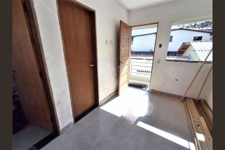 Apartamento à venda com 2 quartos, 40m² em São Lucas, São Paulo