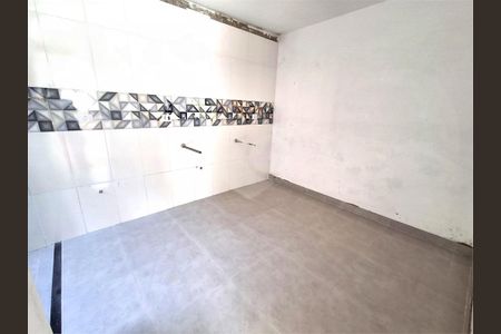 Apartamento à venda com 2 quartos, 40m² em São Lucas, São Paulo