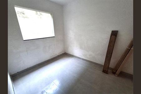 Apartamento à venda com 2 quartos, 38m² em São Lucas, São Paulo