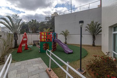 Apartamento à venda com 52m², 2 quartos e 1 vagaplay ground_1