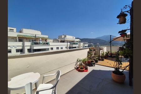 Apartamento à venda com 144m², 3 quartos e 2 vagasTerraço